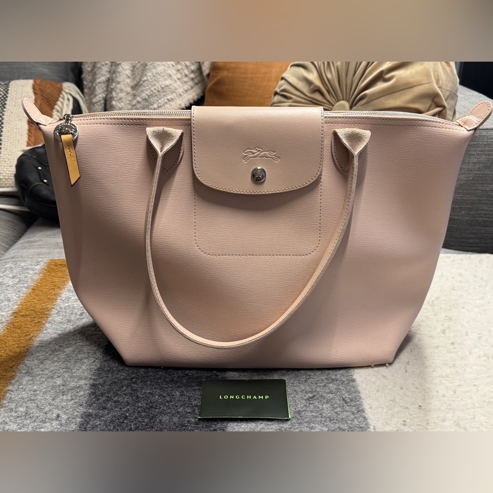 Longchamp Le Pliage City Tote M